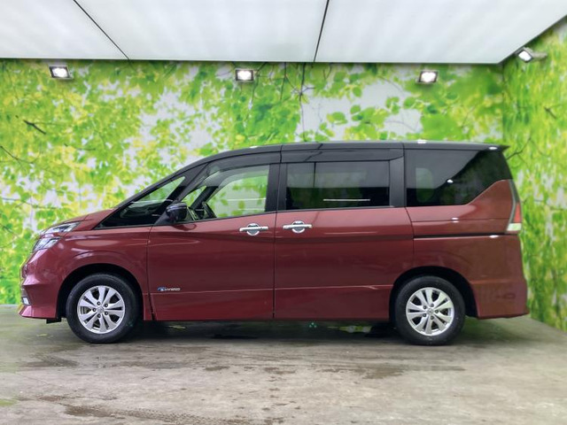 セレナ2.0 ハイウェイスター Vセレクション 4WD