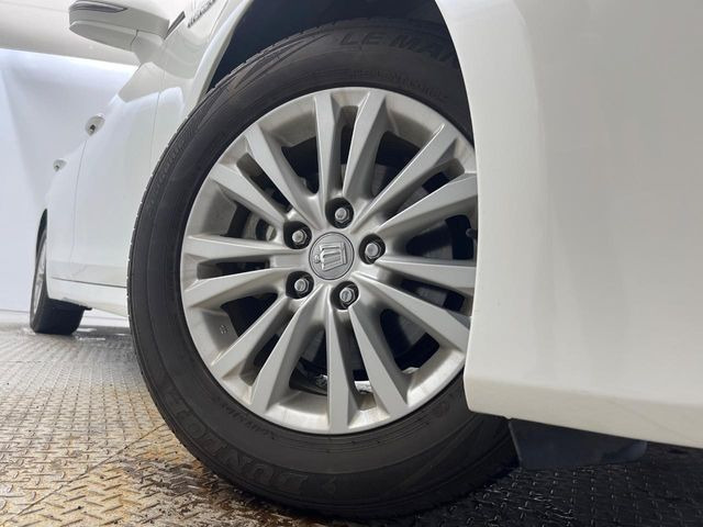 �y����16�C���`�A���~�z�C�[���z�O�ςɃ}�b�`���������A���~�z�C�[���𑕒����Ă���܂��B�e��ЊO�A���~�z�C�[����A�X�^�b�h���X�^�C�����戵�����Ă���܂��B���񂲑��k����������