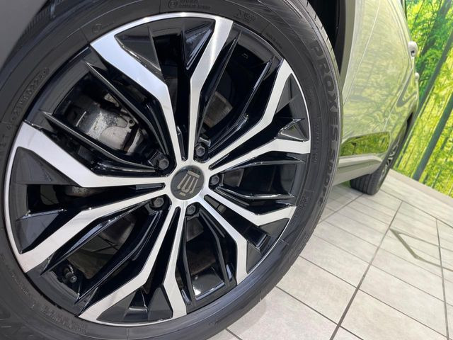 �y����19�C���`�A���~�z�C�[���z�O�ςɃ}�b�`���������A���~�z�C�[���𑕒����Ă���܂��B�e��ЊO�A���~�z�C�[����A�X�^�b�h���X�^�C�����戵�����Ă���܂��B���񂲑��k����������