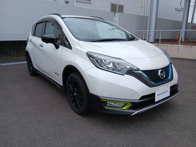 ノート1.2 e-POWER X FOUR シーギア 4WD