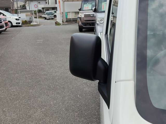 届出済未使用車とは初度届出された車輌で、使用または運行等に供されていない中古車です!
