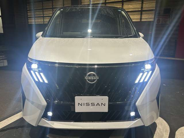 セレナ2.0 ハイウェイスターV NissanConnect インフォテインメントシステム