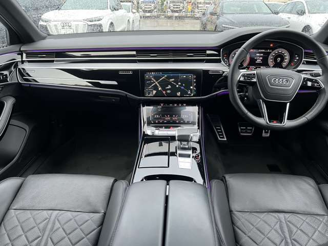 A855 TFSI クワトロ 4WD