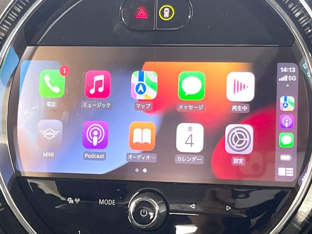 ��Apple Car Play:�X�}�z�Ƃ̗L���ڑ��ŁA�i�r�E�I�[�f�B�I�Đ��ȂǃX�}�z�̃A�v���@�\����ʂł��g����֗��@�\�ł�!
