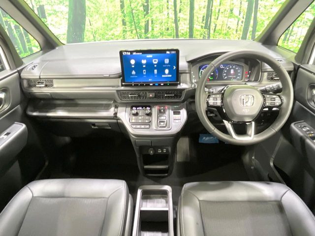 ステップワゴン2.0 e:HEV スパーダ