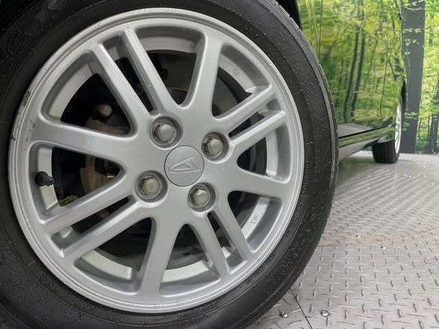 �y����14�C���`�A���~�z�C�[���z�O�ςɃ}�b�`���������A���~�z�C�[���𑕒����Ă���܂��B�e��ЊO�A���~�z�C�[����A�X�^�b�h���X�^�C�����戵�����Ă���܂��B���񂲑��k����������