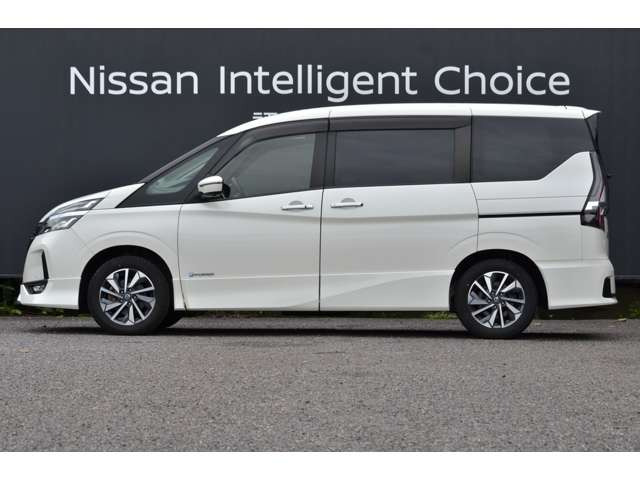 セレナ1.2 e-POWER ハイウェイスターV