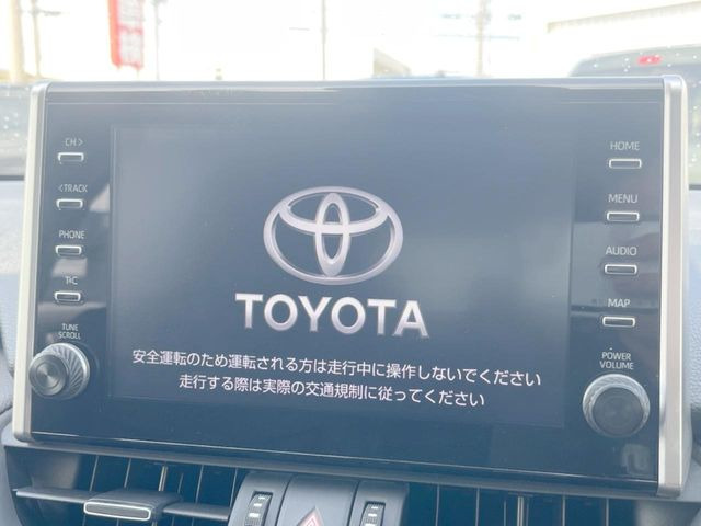 【9インチ ディスプレイオーディオ】大画面ディスプレイへお持ちのスマートフォンと連携して、ナビやbluetoothでの音楽再生が可能です♪デザインはもちろん操作性も良好!別途ナビ機能の取付可能です♪