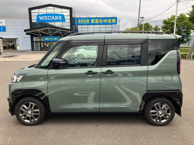 デリカミニT プレミアム 4WD