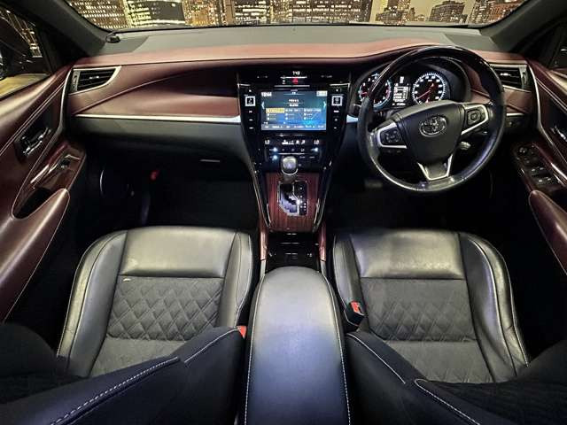 ���{�ےÎs��SUV�Ԃ��w���l�ł����i�x�œW�����Ă���ǎ����ÎԐ��X�ł��B�S�ԁA���̗��C�����Ȃ��̎ԗ�����Ŏ�舵��!�֐��n��ōł������ȉ��i���ŗǎ��Ԃ����񋟂ł���悤�w�߂Ă���܂��B