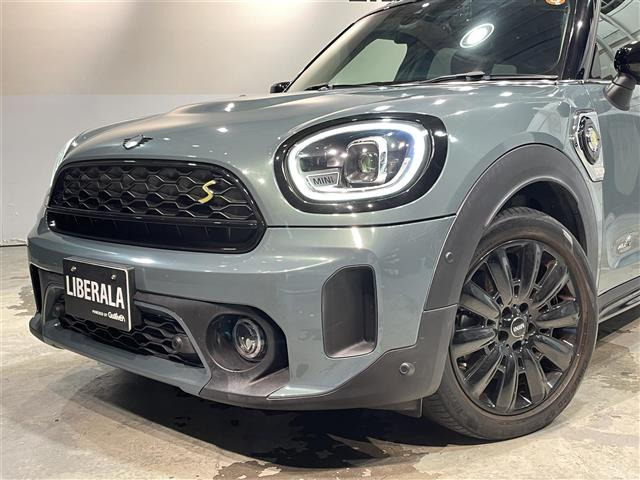 ミニクロスオーバークーパー S E オール4 4WD