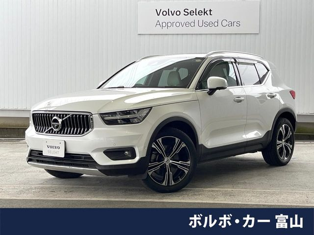 XC40B4 AWD インスクリプション 4WD
