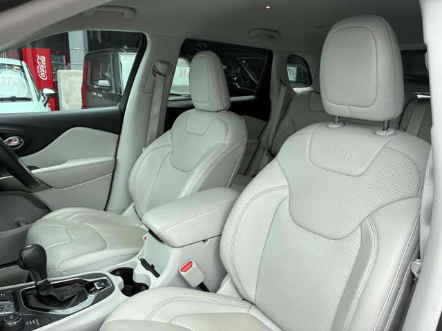 チェロキーリミテッド 4WD