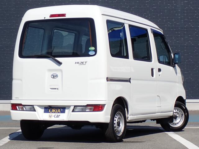 オリックス認定中古車は御納車前に全車12または24ヶ月月点検を実施しオイル、エレメント、全ワイパーゴム、エアコンフィルターは無条件で新品に交換致します。安心の充実整備です。
