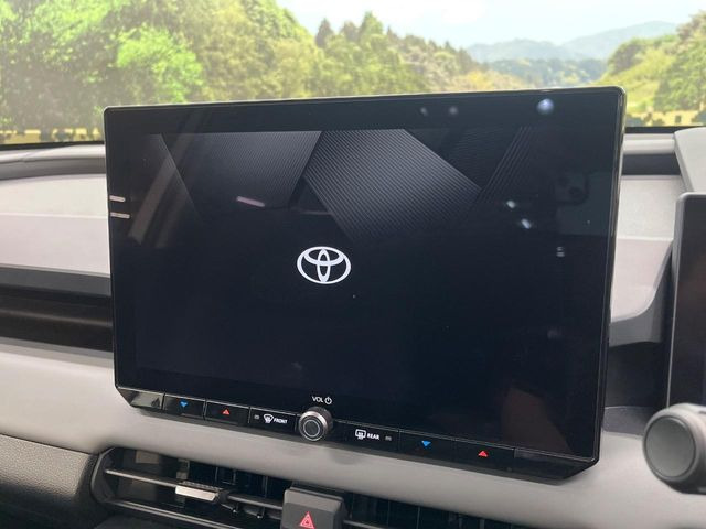 �y12.9�C���` �f�B�X�v���C�I�[�f�B�I�z���ʂ̃f�B�X�v���C��AppleCarPlay��AndroidAuto�����p�\�B�傫�ȉ�ʂŃX�}�z�i�r�A�v���������p���������܂���