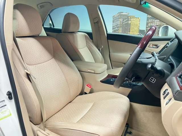 �^�]�Ȃ��L�X�Ƃ��Ă���^�]���₷�������������Ă��܂��������N���[�j���O�����{�ς݂ł��B