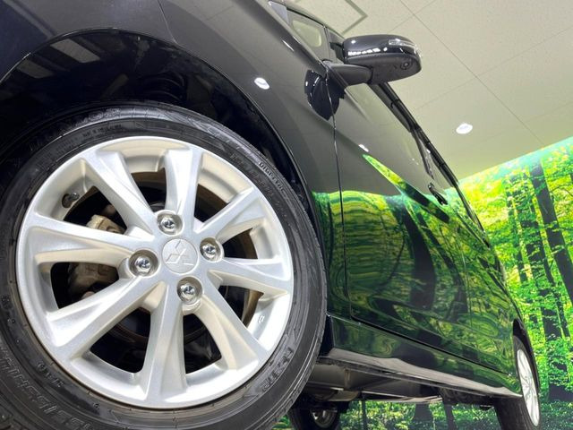 �y����14�C���`�A���~�z�C�[���z�O�ςɃ}�b�`���������A���~�z�C�[���𑕒����Ă���܂��B�e��ЊO�A���~�z�C�[����A�X�^�b�h���X�^�C�����戵�����Ă���܂��B���񂲑��k����������