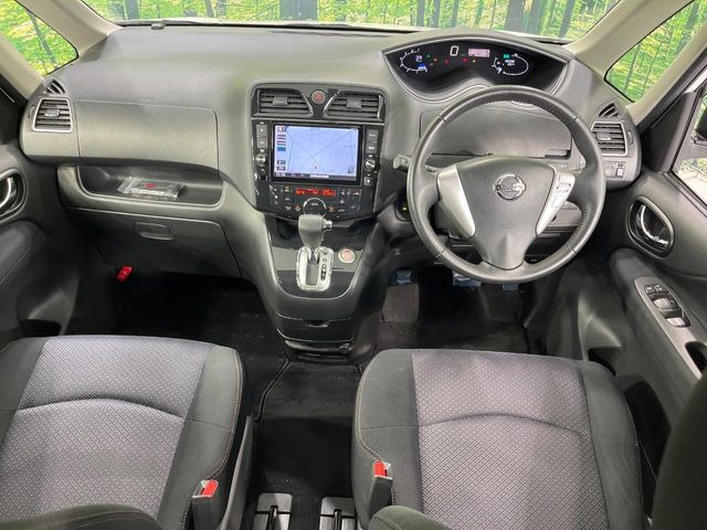 セレナ2.0 ハイウェイスター S-HYBRID Vセレクション