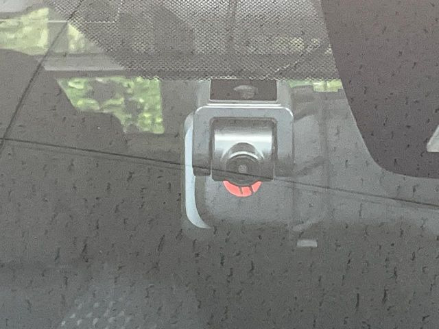 【ドライブレコーダー】ドライブレコーダー装備!走行中はもちろん、あおり運転や事故に遭遇した際、映像で記録し、万一のリスクに備えます。※記録用SDカードはお客様ご自身でご準備いただく必要があります。