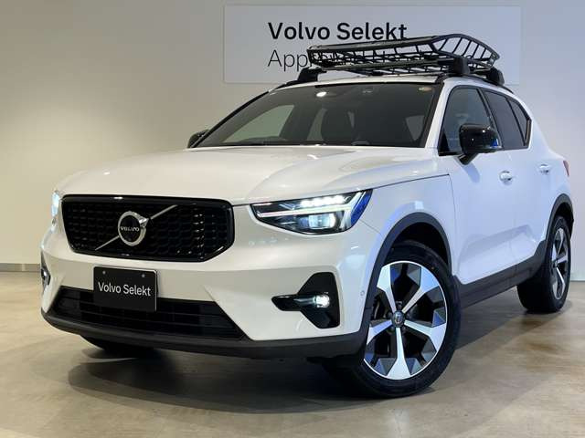 XC40アルティメット B4 AWD ダークエディション 4WD