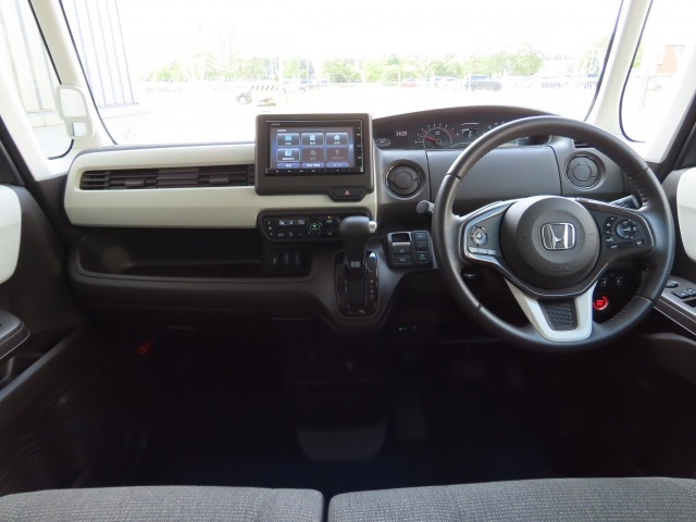 N-BOXL ターボ 4WD