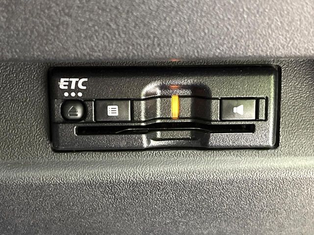 【ETC】高速道路の料金所をストレスなく通過!話題のスポットやサービスエリアに多い「スマートIC」利用時は必須のアイテムです。当店でセットアップを実施、ご納車当日からすぐにご利用いただけます!