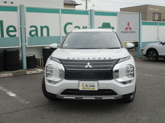 アウトランダーPHEV 2.4 G 4WD