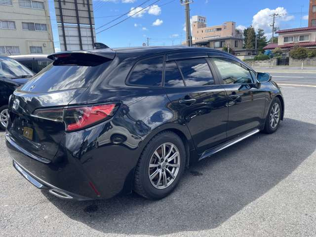 カローラツーリング1.8 ハイブリッド W×B E-Four 4WD