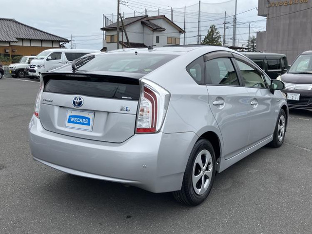 プリウス1.8 S
