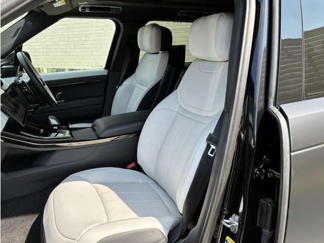 レンジローバースポーツオートバイオグラフィ 3.0L D300 ディーゼル 4WD