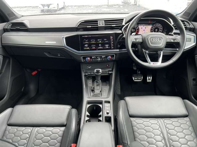 RS Q3スポーツバック