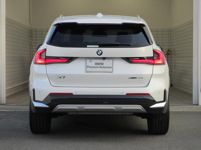 X1xドライブ 20i xライン DCT 4WD