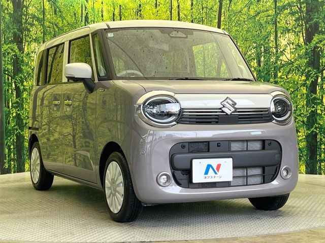 高透明度のガラス皮膜で撥水はもちろん、上質なツヤ・光沢を実現。紫外線や酸性雨から大切な愛車を保護し、色あせ・劣化を防止。「弾スプラッシュコート」、「弾プリミッサコート」からお選びいただけます。
