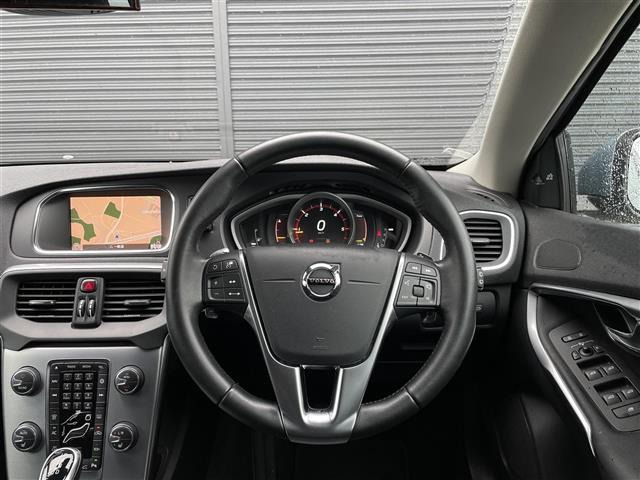 V40D4 モメンタム ディーゼル