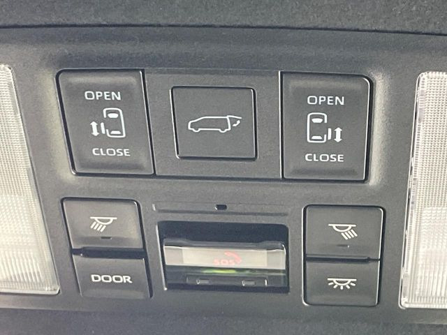 【パワーバックドア】スマートキーや運転席のボタンを押すだけでリアゲートが自動で開閉します!荷物を持っている時や、高い位置にあるバックドアを閉める際に便利な機能です♪