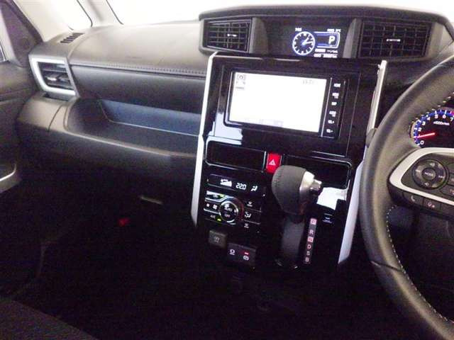 ルーミー1.0 カスタム G 4WD