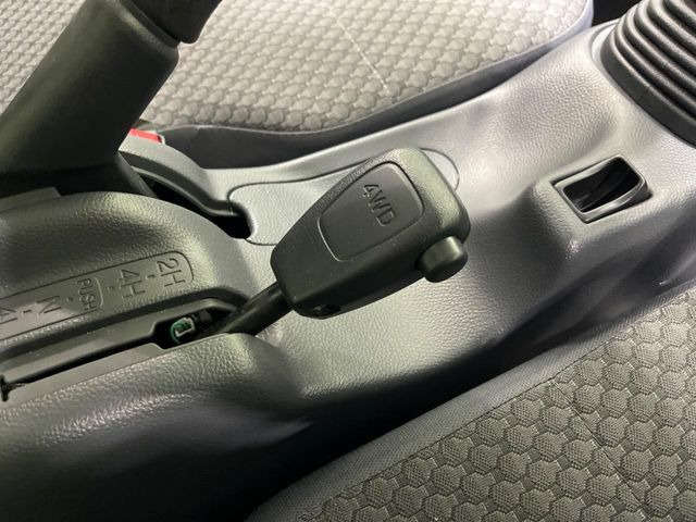 4WD�̂��Ԃł��̂ŁA�ᓹ�ł����S�ł���~��n�n��ɂ��Z�܂��̕��ȊO�ɂ��A�E�B���^�[�X�|�[�c����̕���~��n��֋A�Ȃ����@�������ɂ���������!