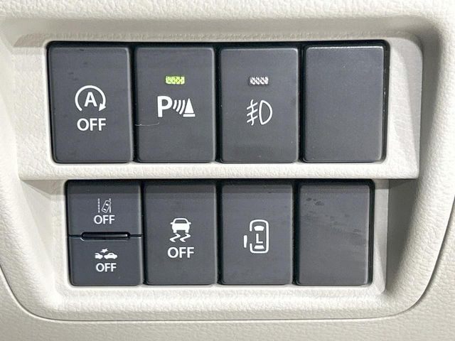 【スズキ セーフティサポート】走行中に前方の車両等を認識し、衝突しそうな時は警報とブレーキで衝突回避と被害軽減をアシスト。より安全にドライブをお楽しみいただけます。