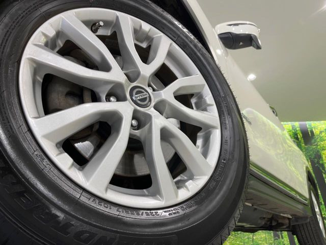 �y����17�C���`�A���~�z�C�[���z�O�ςɃ}�b�`���������A���~�z�C�[���𑕒����Ă���܂��B�e��ЊO�A���~�z�C�[����A�X�^�b�h���X�^�C�����戵�����Ă���܂��B���񂲑��k����������