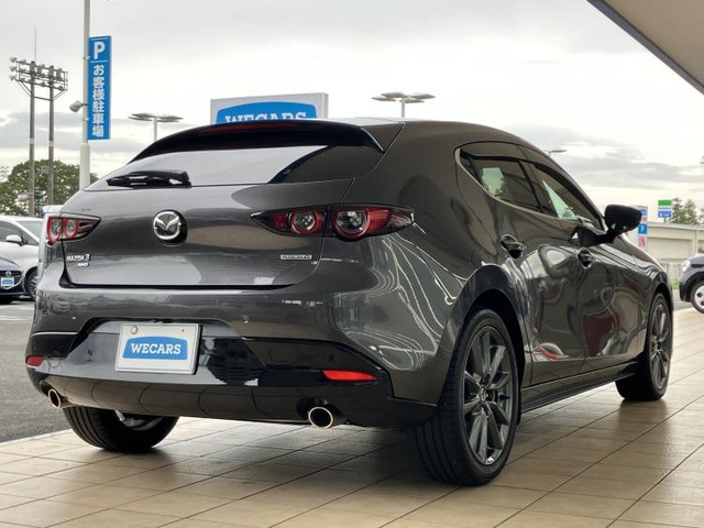 MAZDA3ファストバック1.5 15S ツーリング 4WD