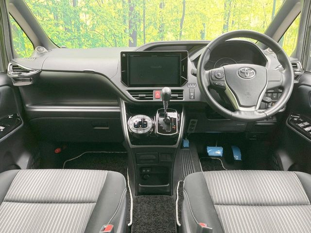 ヴォクシー2.0 ZS 煌