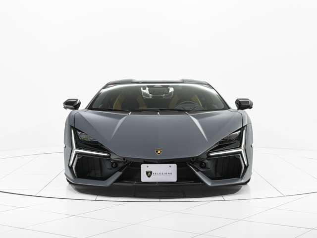 レヴエルト