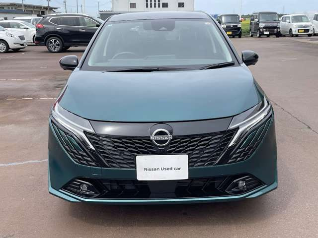 ノートオーラ1.2 G FOUR レザーエディション 4WD