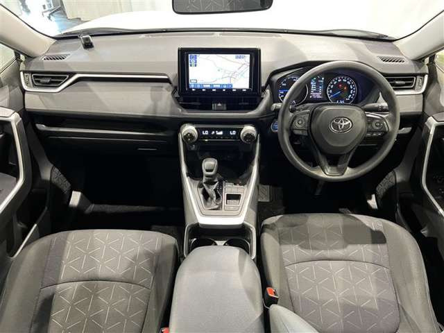 RAV42.5 ハイブリッド X