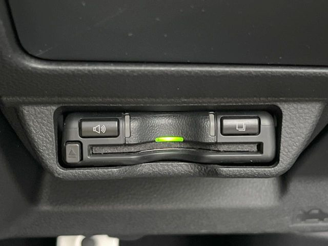【ETC】高速道路の料金所をストレスなく通過!話題のスポットやサービスエリアに多い「スマートIC」利用時は必須のアイテムです。当店でセットアップを実施、ご納車当日からすぐにご利用いただけます!