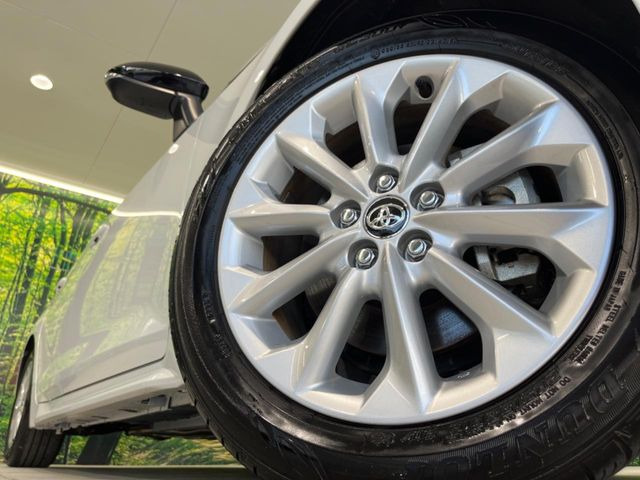 �y����16�C���`�A���~�z�C�[���z�O�ςɃ}�b�`���������A���~�z�C�[���𑕒����Ă���܂��B�e��ЊO�A���~�z�C�[����A�X�^�b�h���X�^�C�����戵�����Ă���܂��B���񂲑��k����������