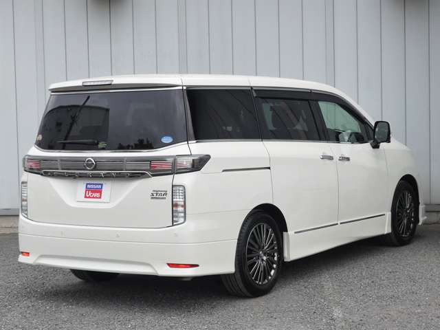 エルグランド3.5 350ハイウェイスター アーバンクロム 4WD