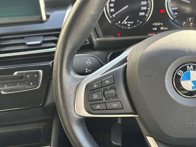 2シリーズアクティブツアラー218d xドライブ ラグジュアリー 4WD