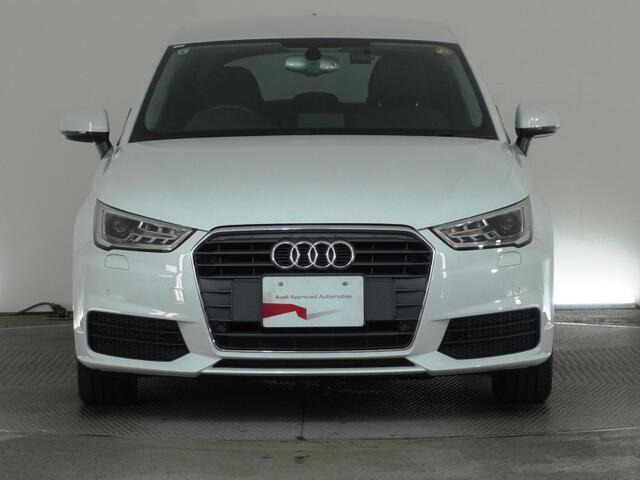 A1スポーツバック1.0 TFSI