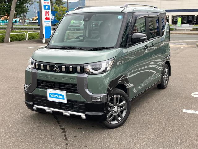 デリカミニT プレミアム 4WD